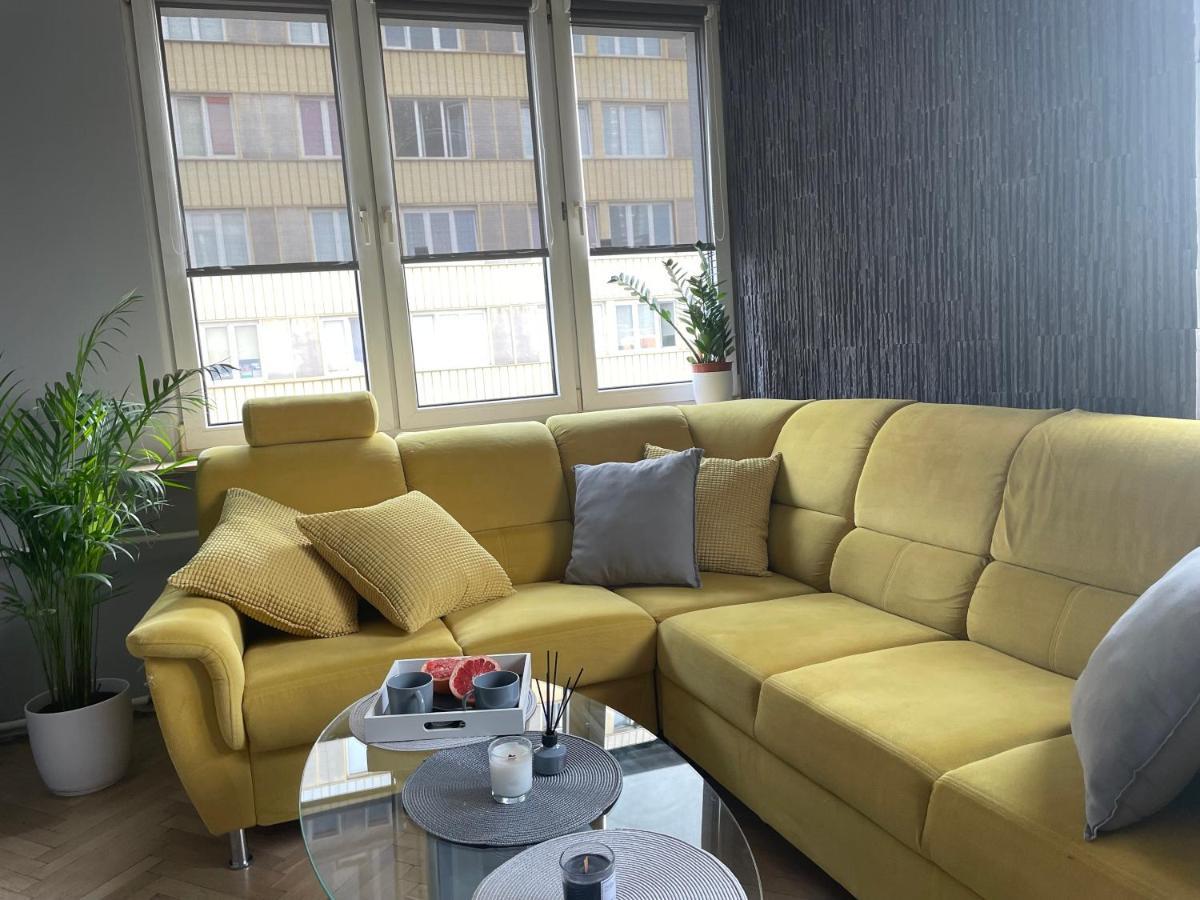 Grey Gucci Apartment City Center Varsavia Esterno foto