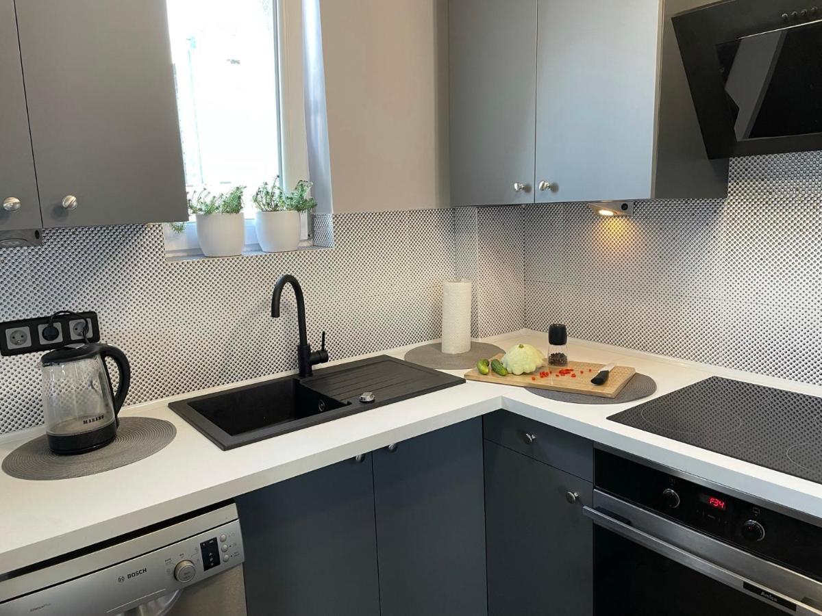 Grey Gucci Apartment City Center Varsavia Esterno foto
