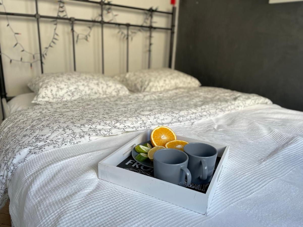 Grey Gucci Apartment City Center Varsavia Esterno foto