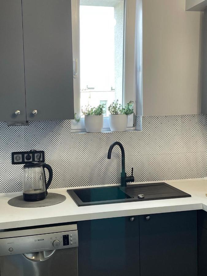Grey Gucci Apartment City Center Varsavia Esterno foto